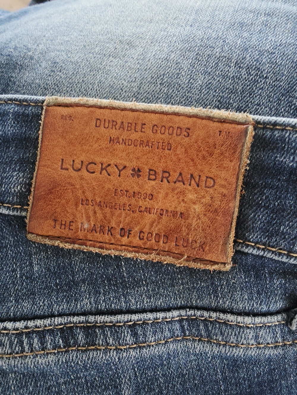 4/$15🟢•Lucky Brand Jeans - Picture 7 of 7